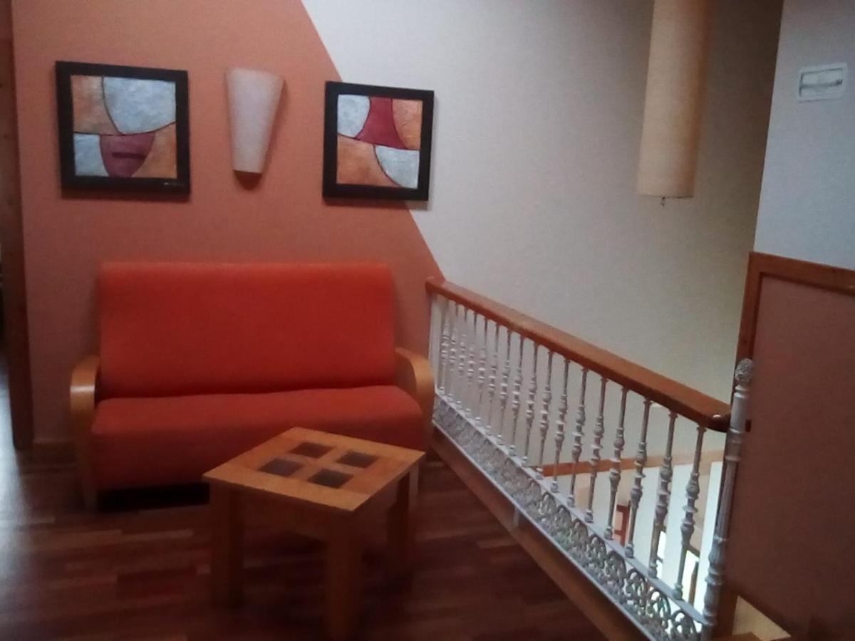 Hotel Guenes Luaran gambar